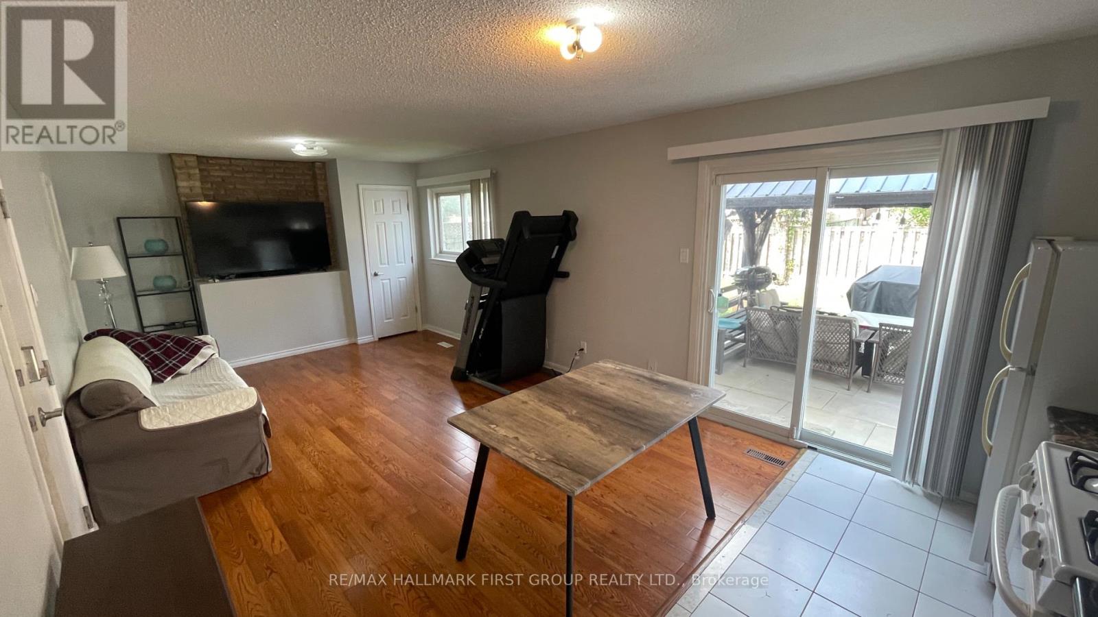 1 - 32 Fireside Drive, Toronto, Ontario  M1B 2E9 - Photo 7 - E12454359