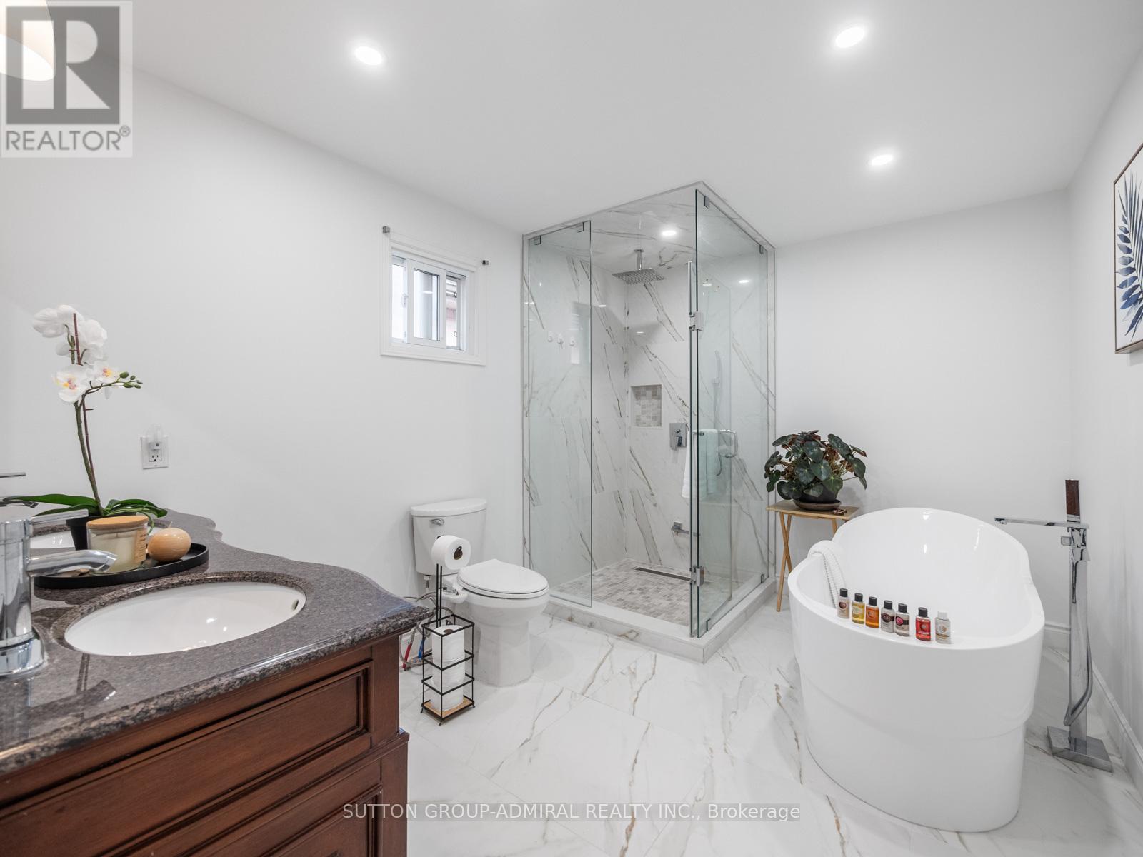 40 Brookmill Drive, Vaughan, Ontario  L4J 6K5 - Photo 24 - N12454382