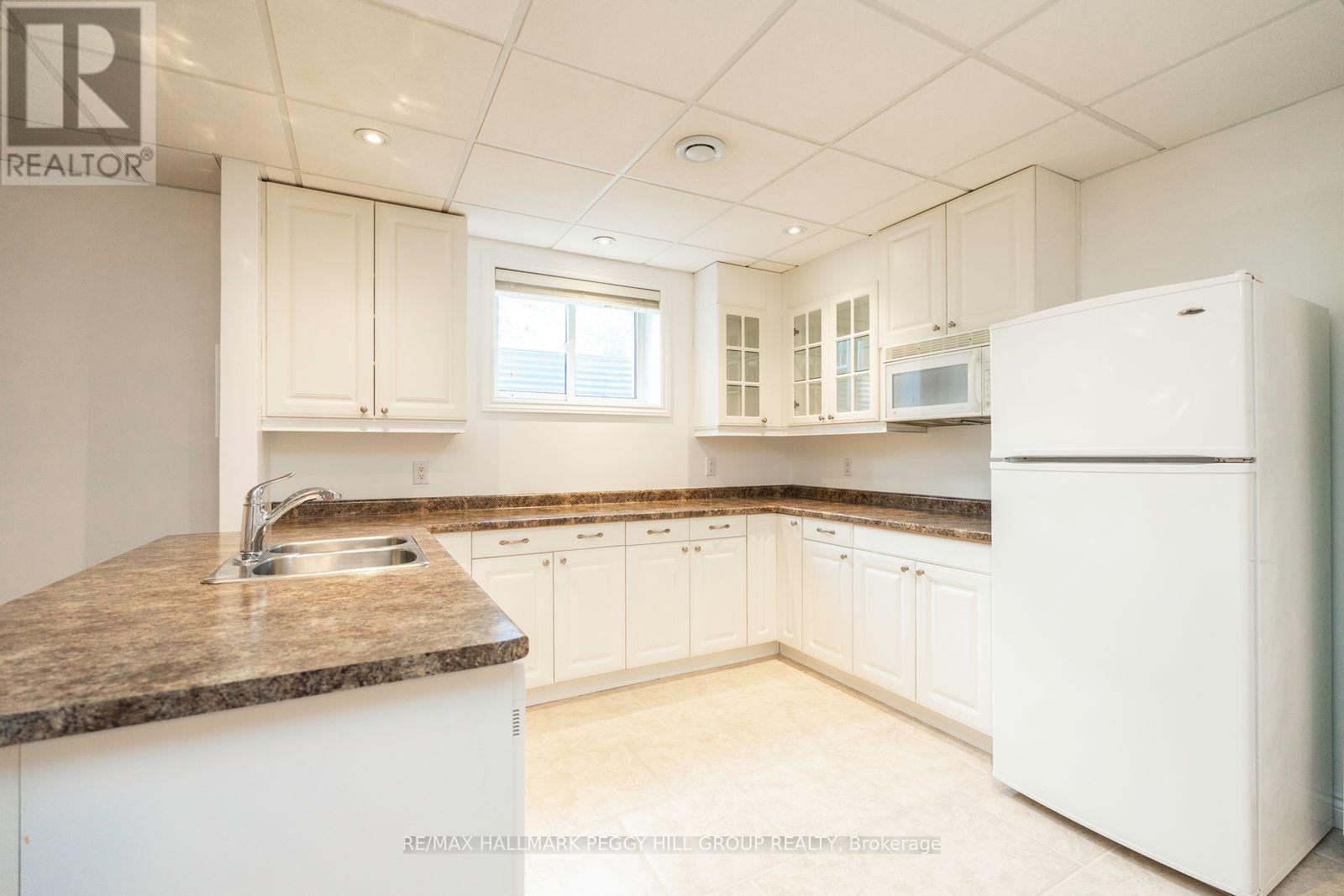 222 Glenn Avenue, Innisfil, Ontario  L9S 1C4 - Photo 18 - N12454402