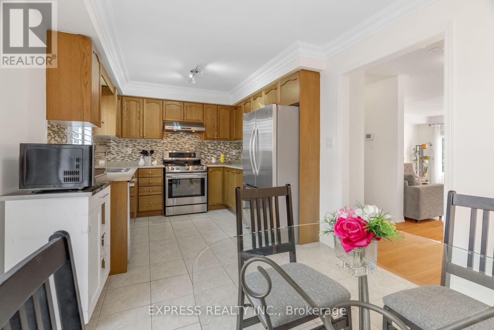 104 Prince Charles Way, Markham, Ontario  L6C 0B5 - Photo 16 - N12454412