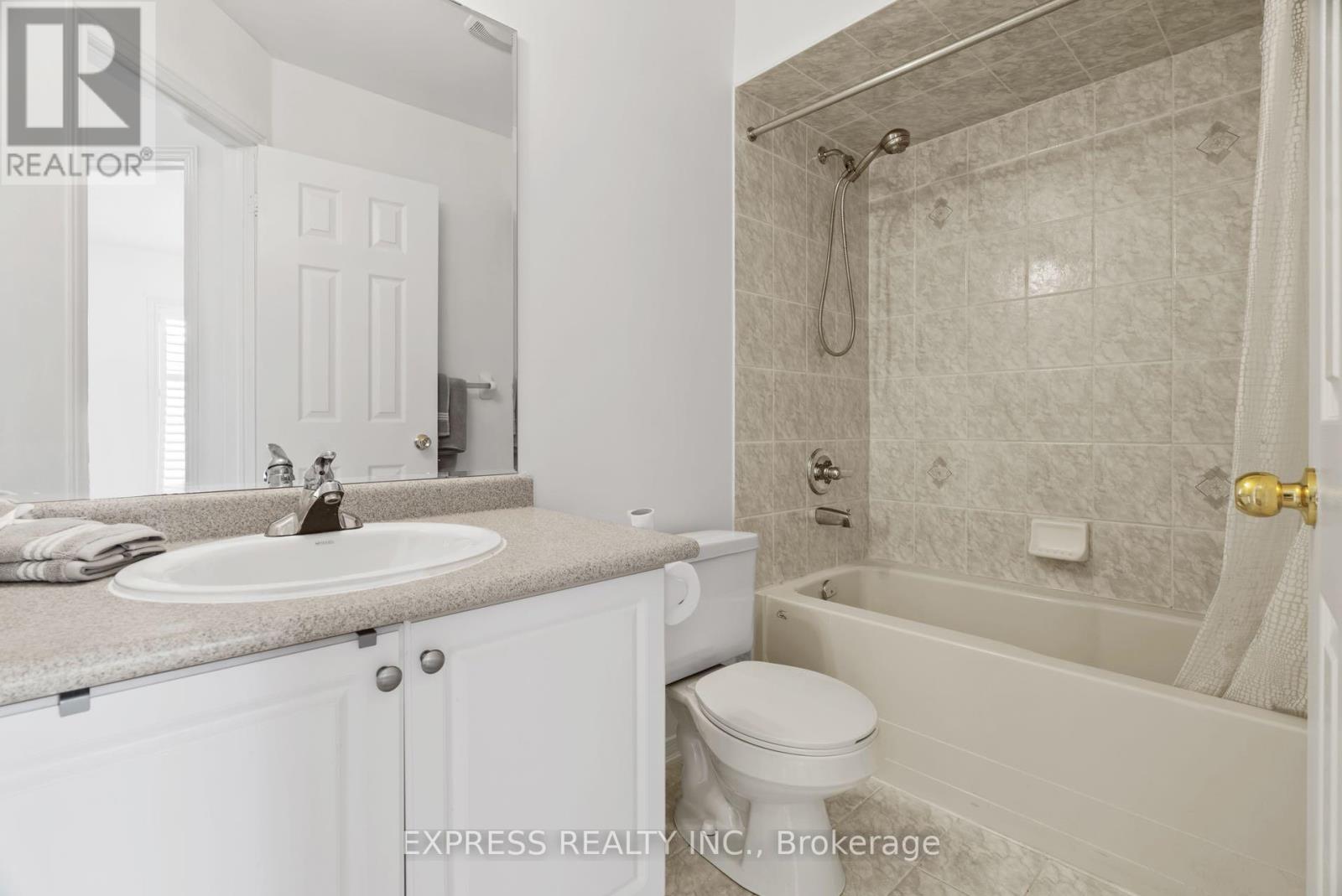 104 Prince Charles Way, Markham, Ontario  L6C 0B5 - Photo 18 - N12454412