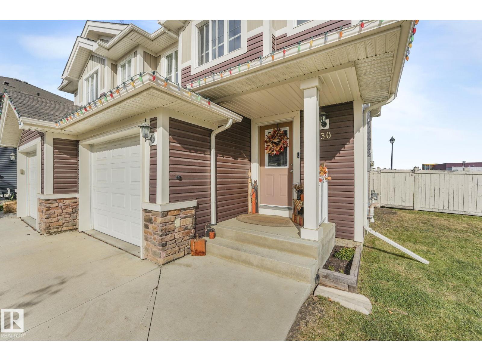 130 Willow's En, Stony Plain, Alberta  T7Z 0H7 - Photo 2 - E4461479