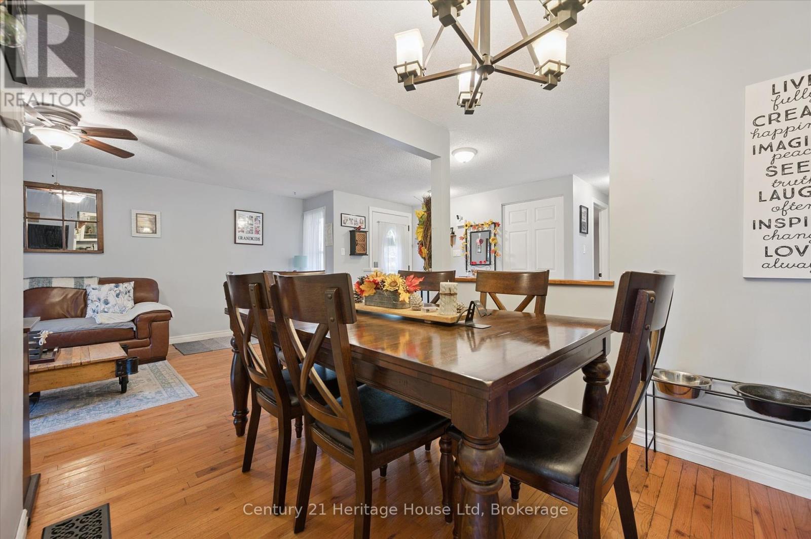 345 Stornoway Drive, Centre Wellington, Ontario  N1M 3K9 - Photo 17 - X12454438