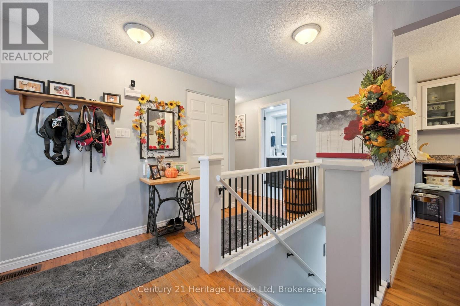 345 Stornoway Drive, Centre Wellington, Ontario  N1M 3K9 - Photo 19 - X12454438
