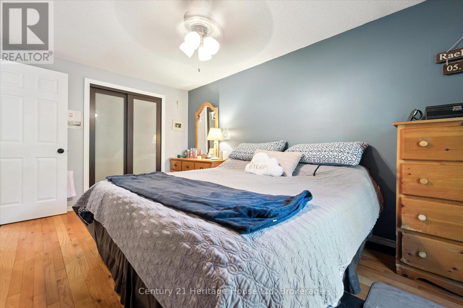 345 Stornoway Drive, Centre Wellington, Ontario  N1M 3K9 - Photo 24 - X12454438