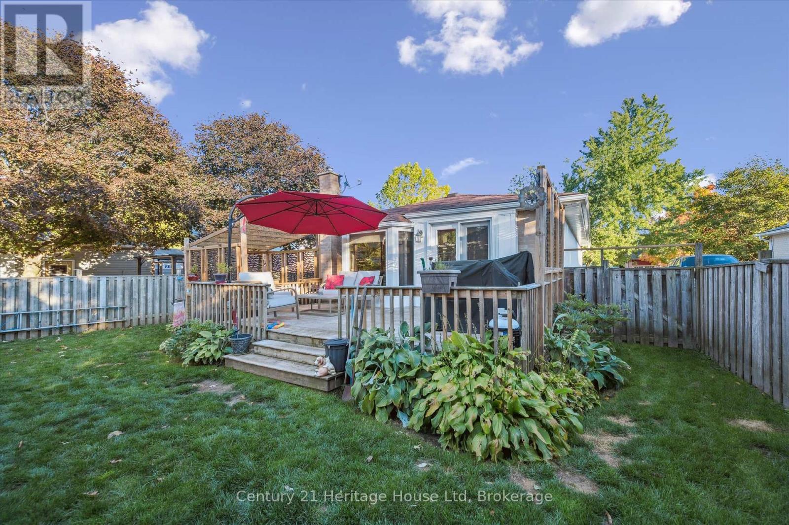345 Stornoway Drive, Centre Wellington, Ontario  N1M 3K9 - Photo 33 - X12454438