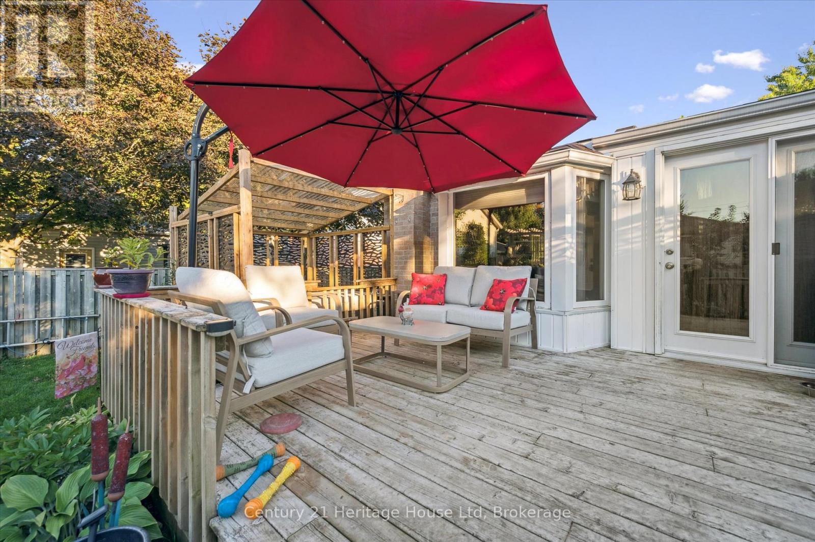 345 Stornoway Drive, Centre Wellington, Ontario  N1M 3K9 - Photo 37 - X12454438