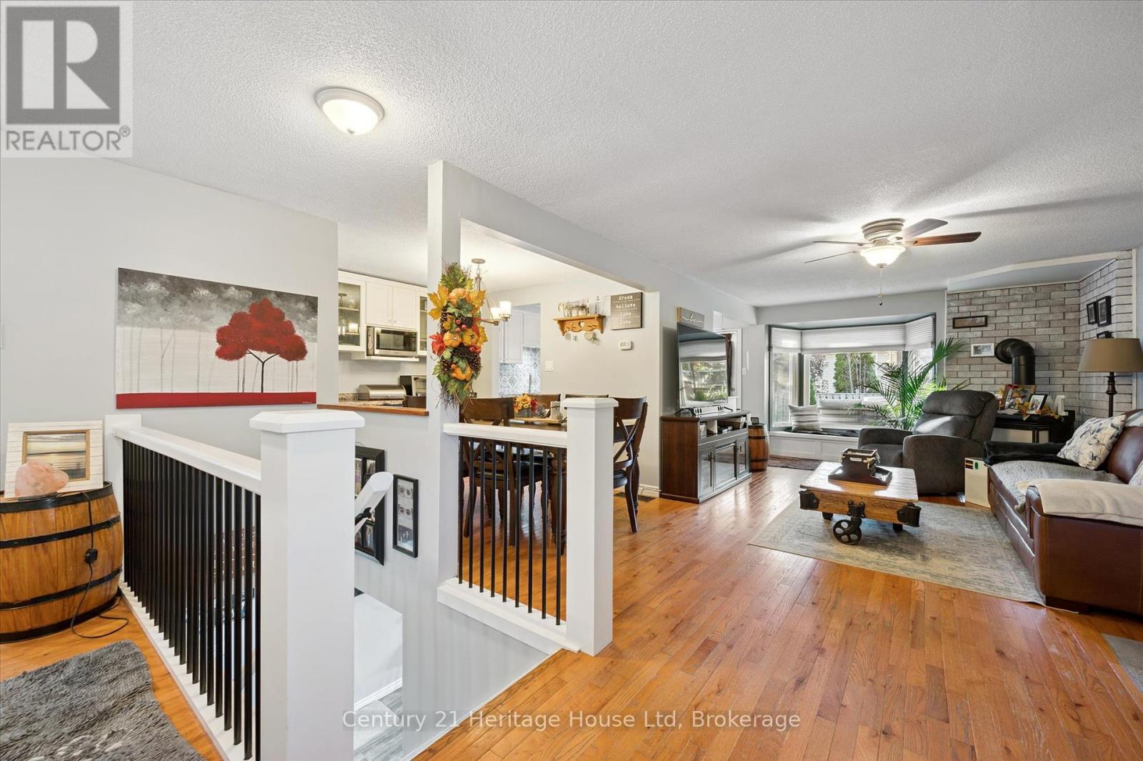 345 Stornoway Drive, Centre Wellington, Ontario  N1M 3K9 - Photo 7 - X12454438