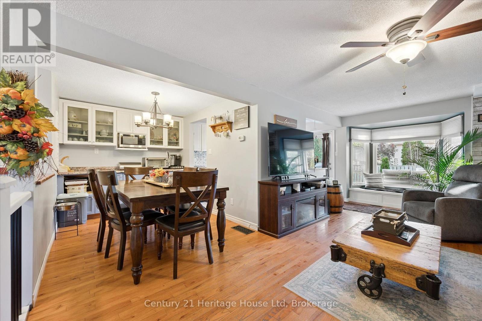 345 Stornoway Drive, Centre Wellington, Ontario  N1M 3K9 - Photo 8 - X12454438