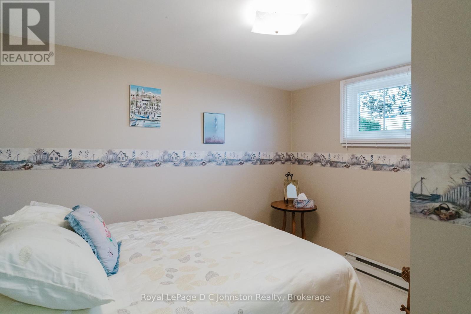 929 Wellington Street, Saugeen Shores, Ontario  N0H 2C3 - Photo 34 - X12454505