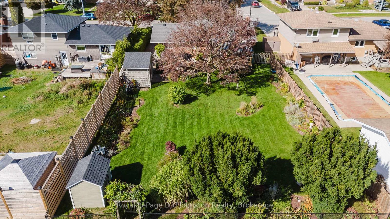 929 Wellington Street, Saugeen Shores, Ontario  N0H 2C3 - Photo 47 - X12454505