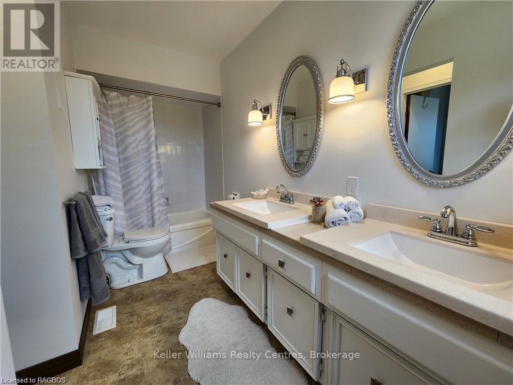 250 Tyendinaga Drive, Saugeen Shores, Ontario  N0H 2L0 - Photo 26 - X12454515