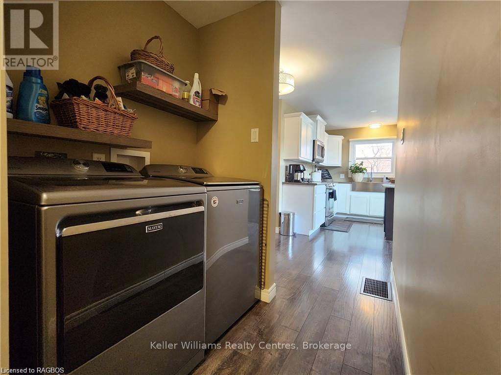 250 Tyendinaga Drive, Saugeen Shores, Ontario  N0H 2L0 - Photo 35 - X12454515