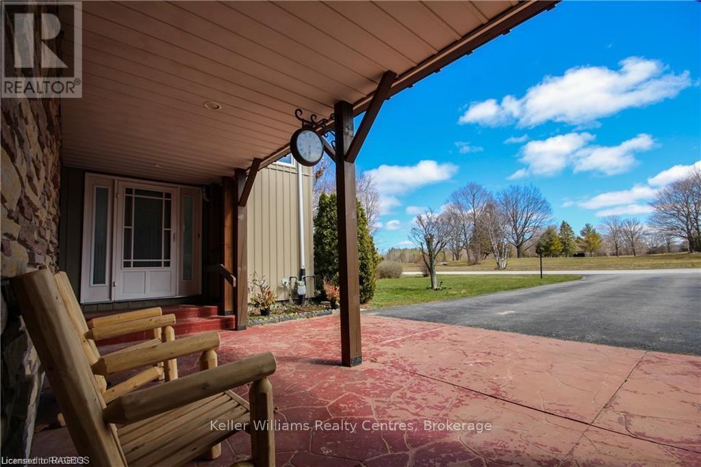 250 Tyendinaga Drive, Saugeen Shores, Ontario  N0H 2L0 - Photo 7 - X12454515