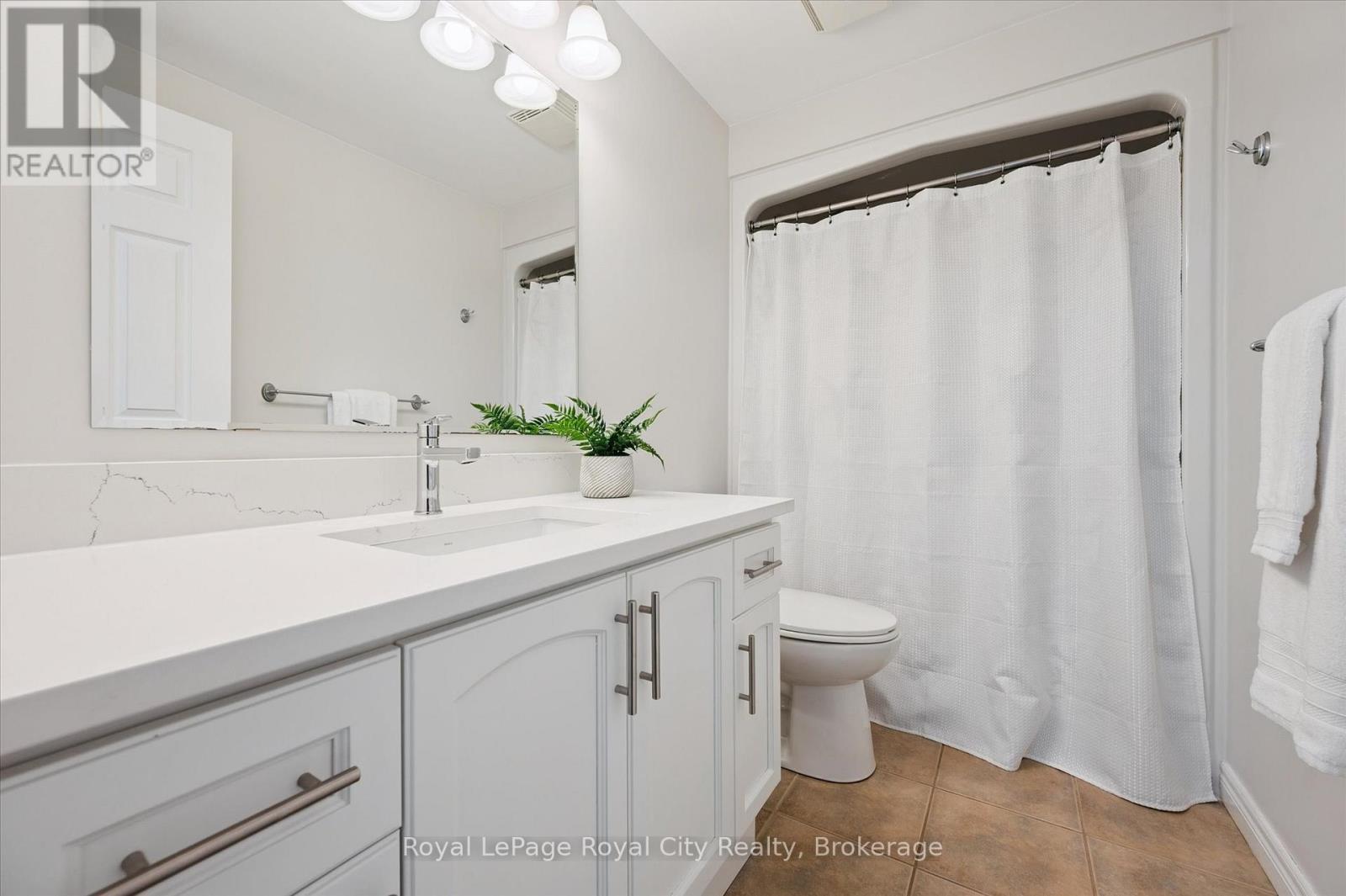 3 Pine Ridge Drive, Guelph, Ontario  N1L 1N6 - Photo 29 - X12454569