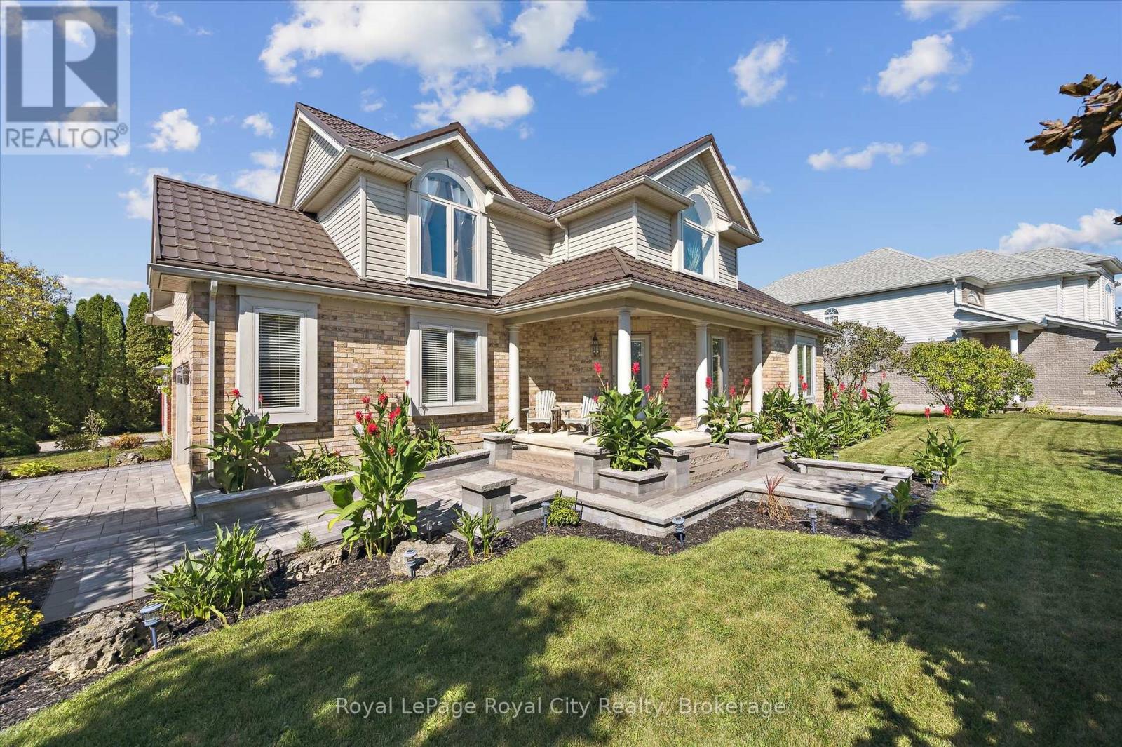 3 Pine Ridge Drive, Guelph, Ontario  N1L 1N6 - Photo 3 - X12454569
