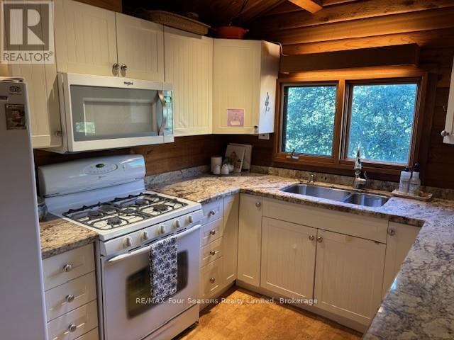 153 Wensley Drive, Blue Mountains, Ontario  N0H 1J0 - Photo 16 - X12454574