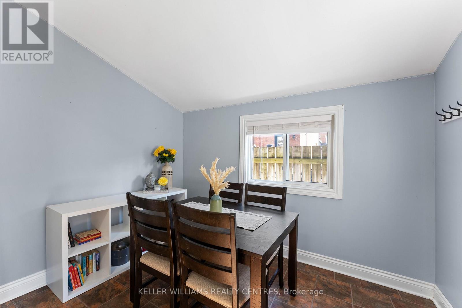 61 Victoria Street, Barrie, Ontario  L4N 2H8 - Photo 30 - S12454423