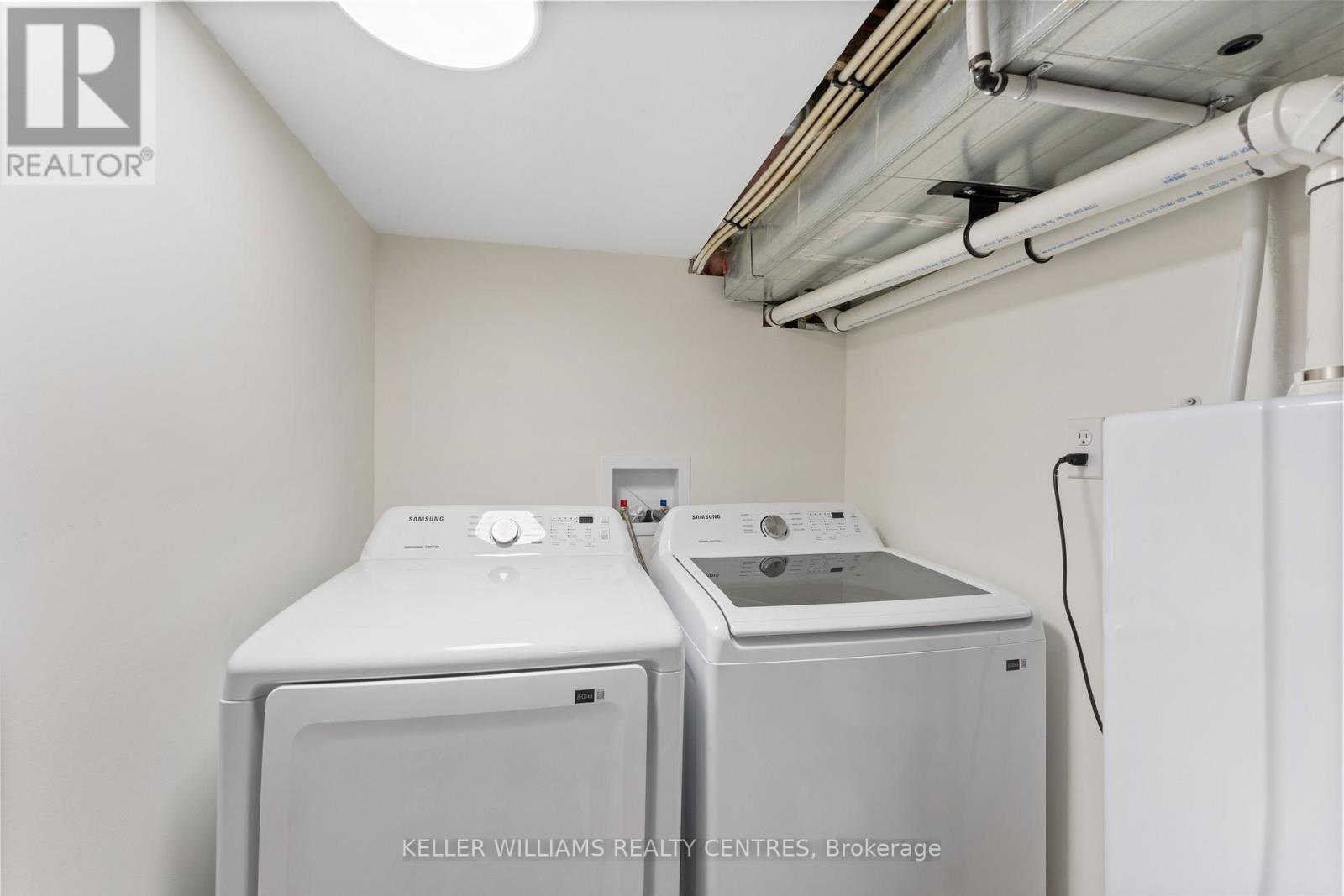 61 Victoria Street, Barrie, Ontario  L4N 2H8 - Photo 36 - S12454423