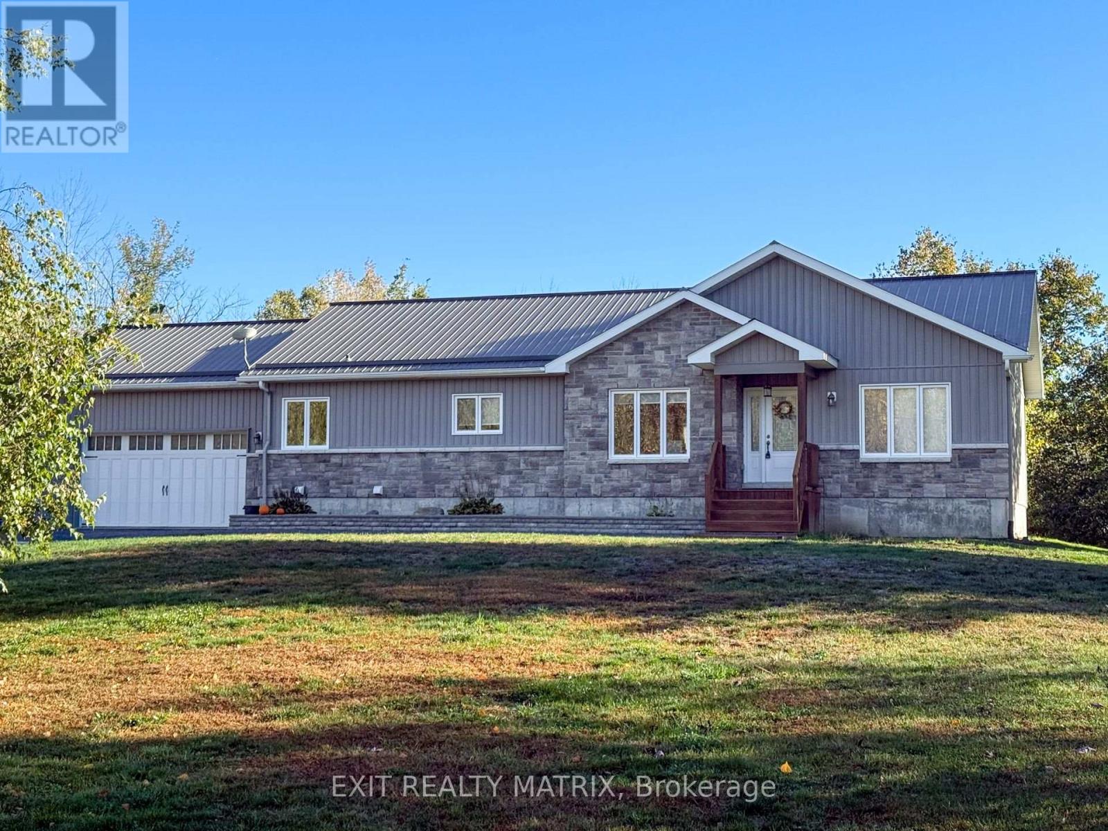1991 Thibault Court, North Dundas, Ontario  K0C 1H0 - Photo 1 - X12454463