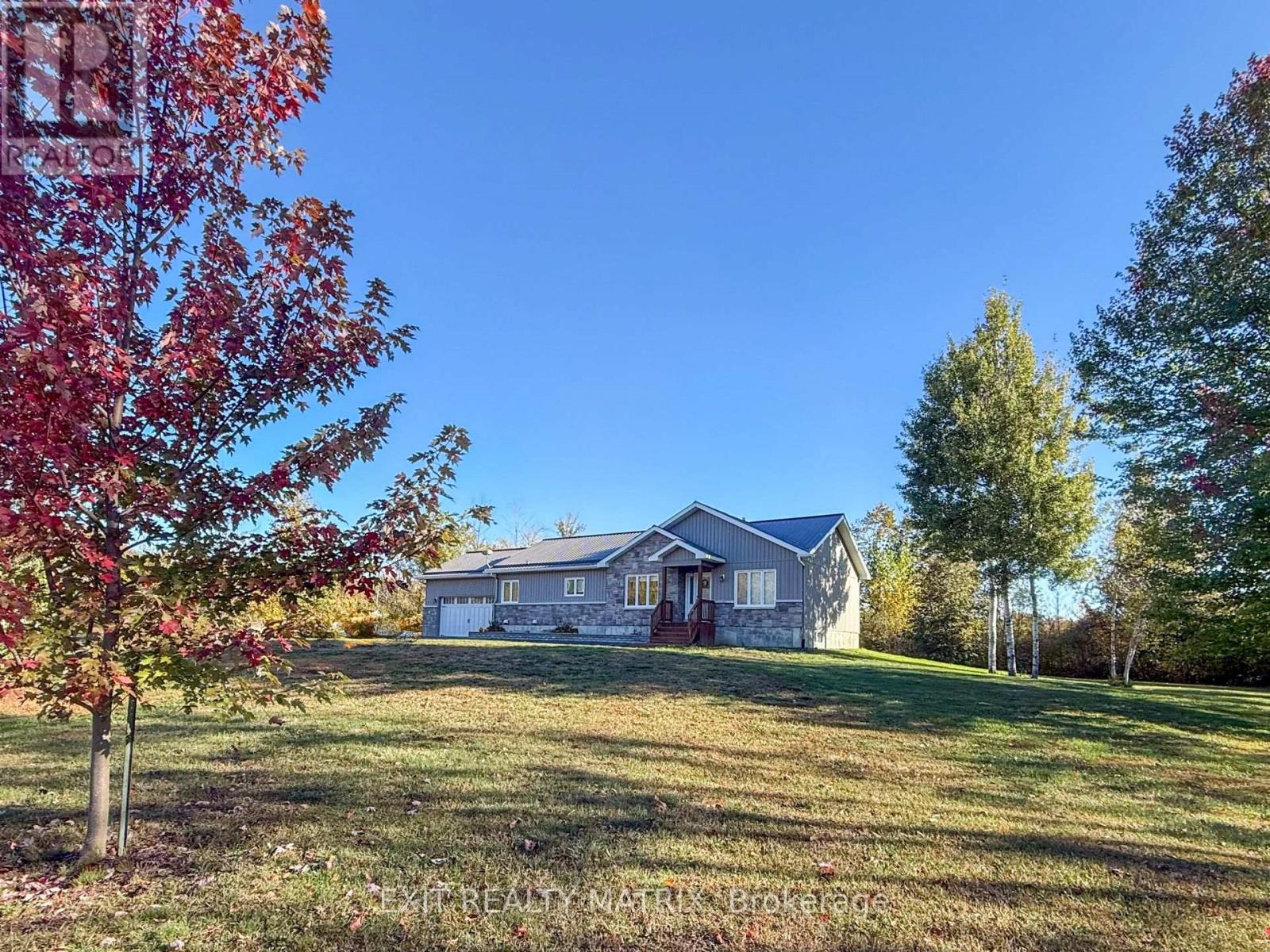 1991 Thibault Court, North Dundas, Ontario  K0C 1H0 - Photo 2 - X12454463