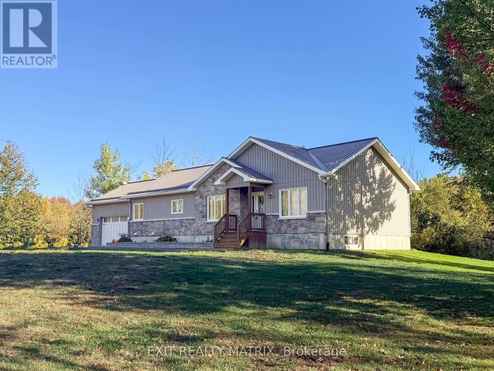 1991 Thibault Court, North Dundas, Ontario  K0C 1H0 - Photo 5 - X12454463