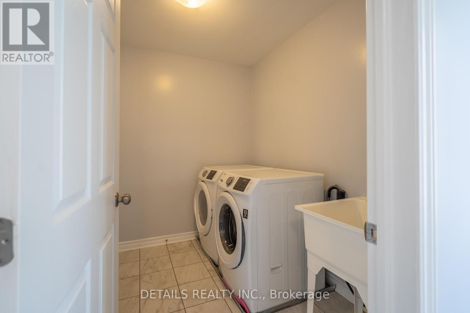 303 Bobolink Ridge, Ottawa, Ontario  K2V 0B1 - Photo 19 - X12454592