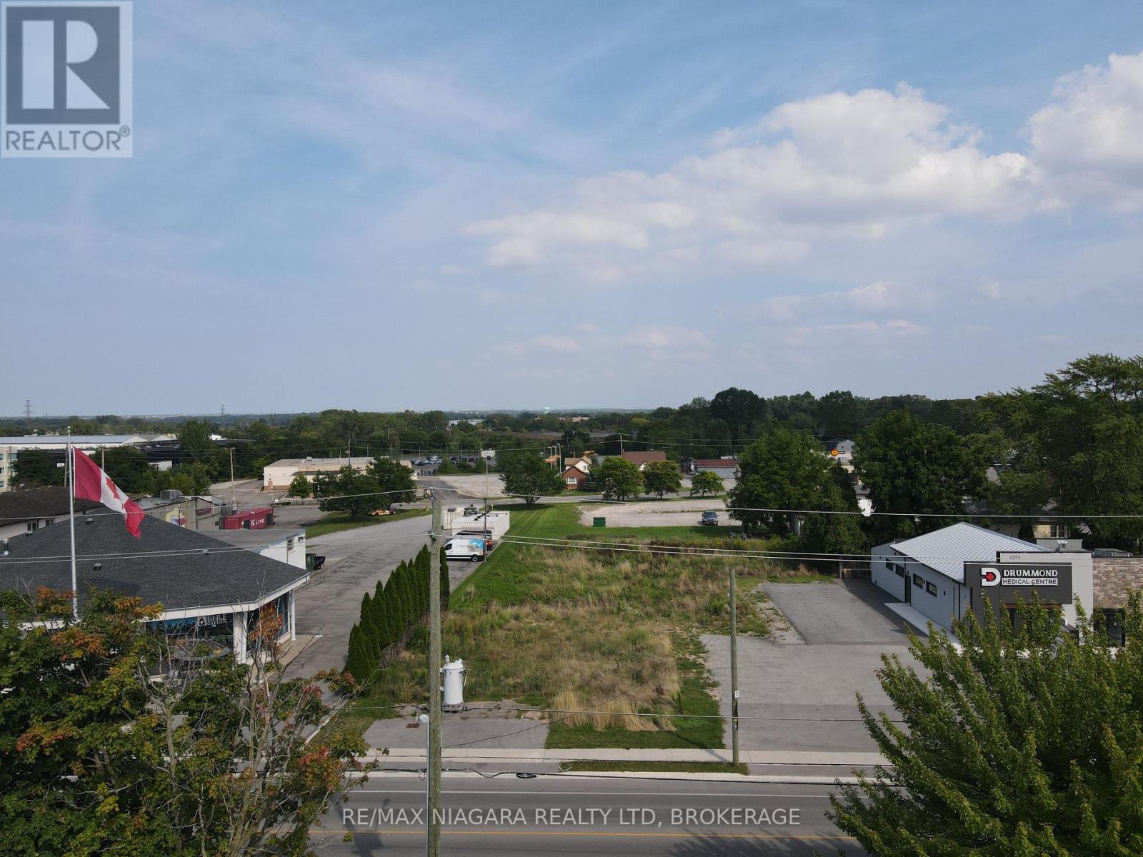 4354 Drummond Road, Niagara Falls, Ontario  L2E 6S3 - Photo 3 - X12454464
