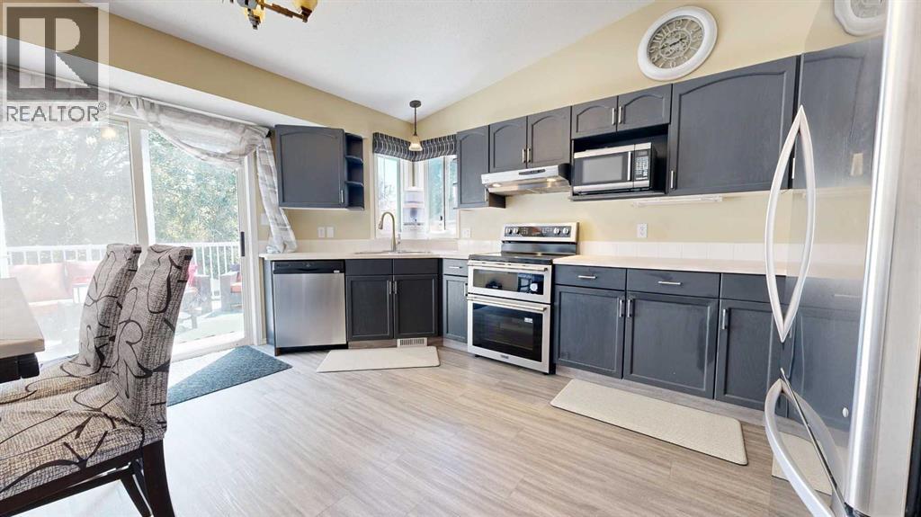 Property at 7809 Michaelis Boulevard image 4