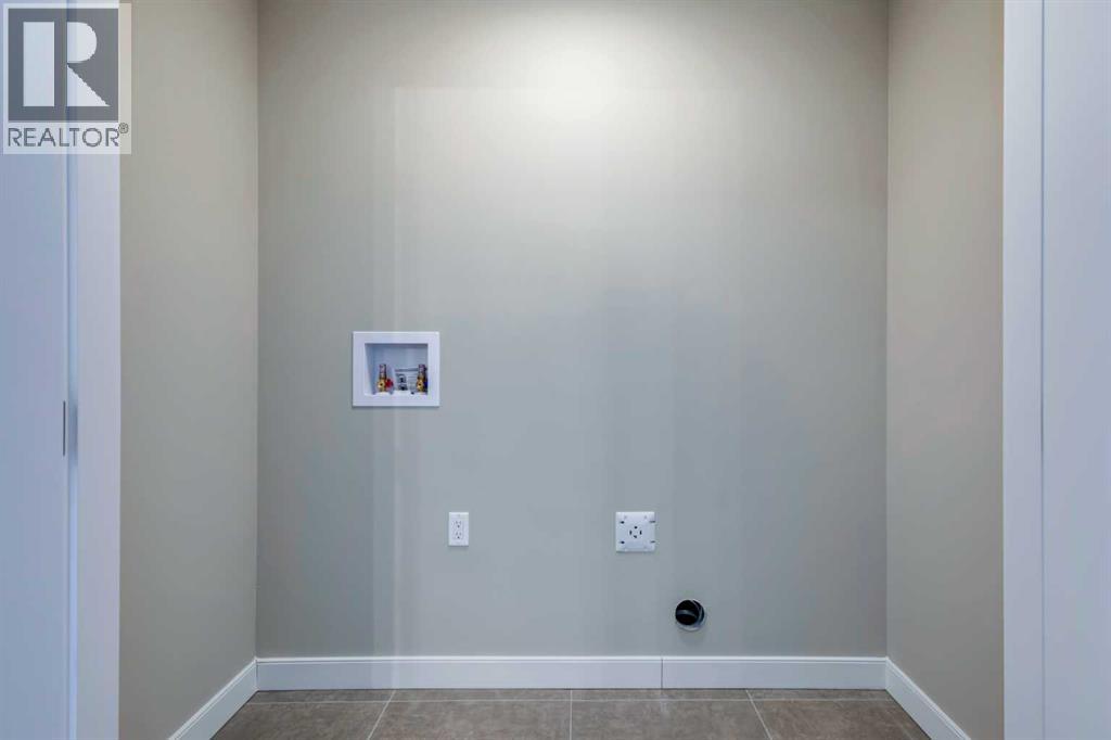 220 Waterford Heath, Chestermere, Alberta  T1X 2Z7 - Photo 41 - A2244606