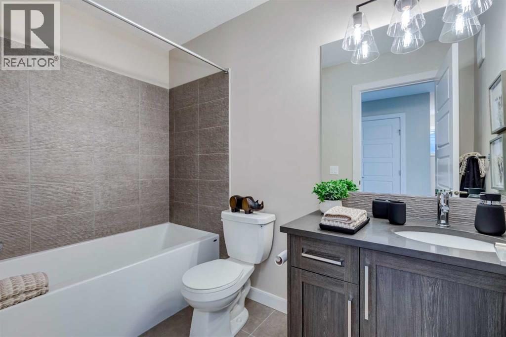 220 Waterford Heath, Chestermere, Alberta  T1X 2Z7 - Photo 40 - A2244606