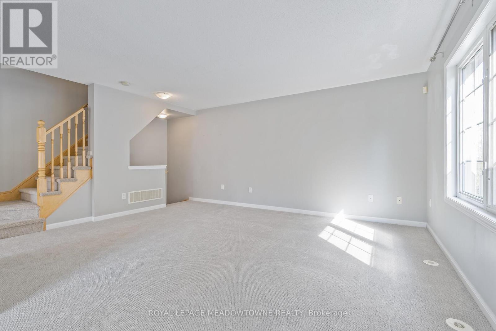 629 Frank Place, Milton, Ontario  L9T 0R1 - Photo 13 - W12454381