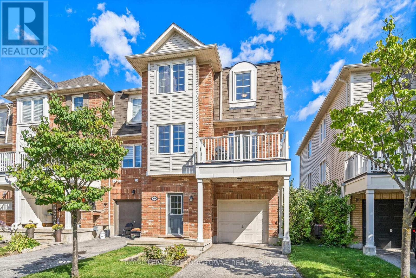 629 Frank Place, Milton, Ontario  L9T 0R1 - Photo 2 - W12454381