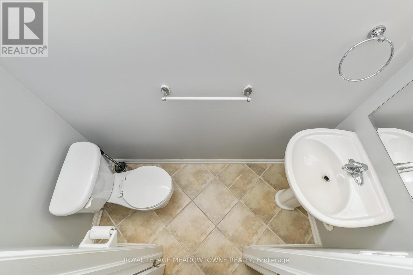 629 Frank Place, Milton, Ontario  L9T 0R1 - Photo 6 - W12454381
