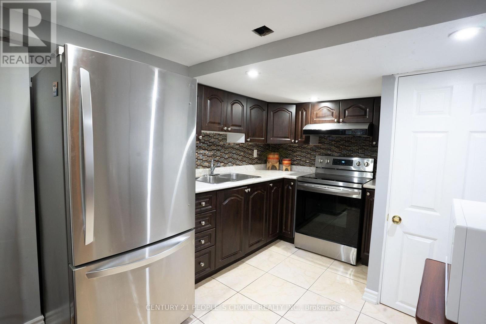 111 Brisdale Drive, Brampton, Ontario  L7A 2H2 - Photo 41 - W12454383