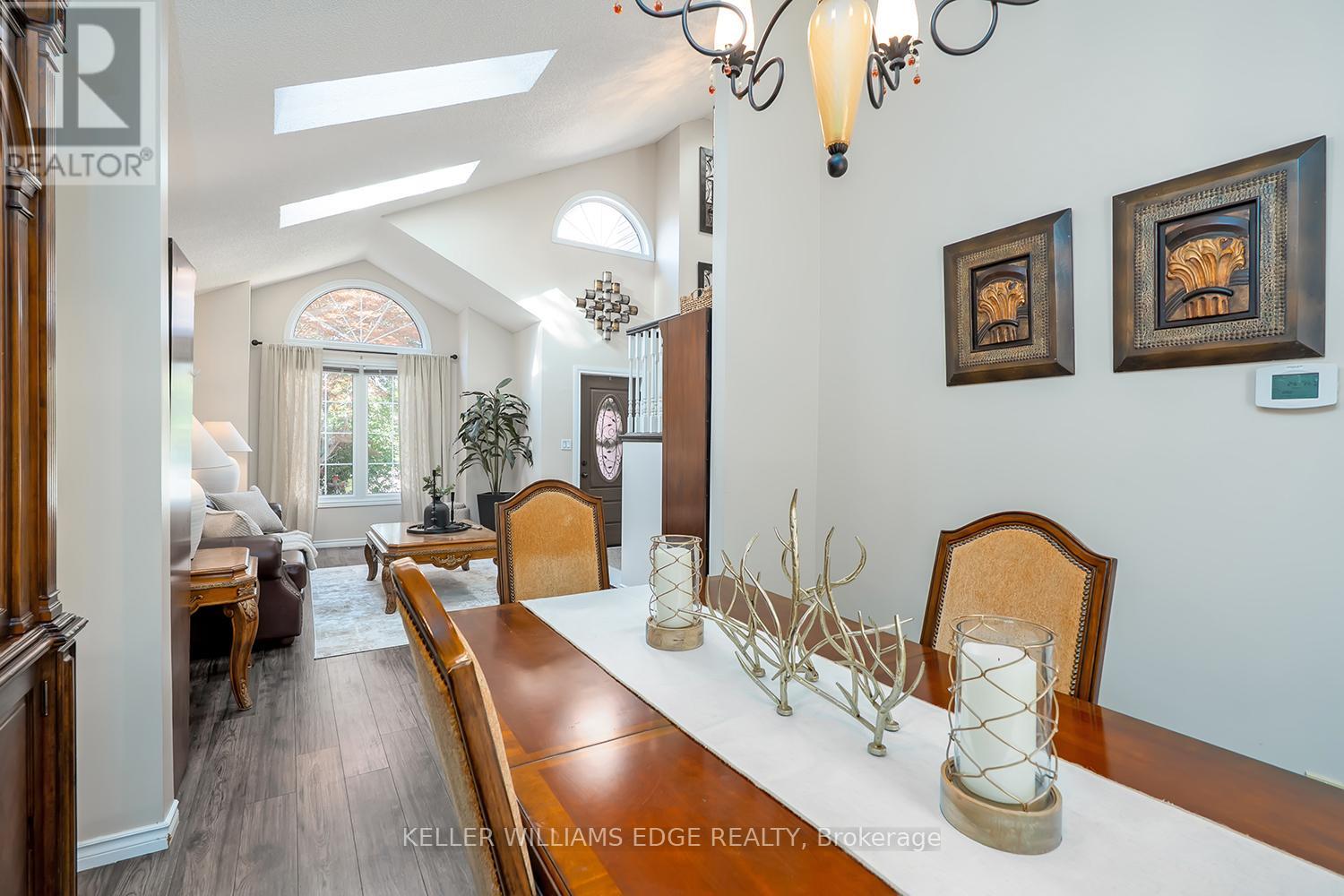 2264 Heidi Avenue, Burlington, Ontario  L7M 3W4 - Photo 11 - W12454392