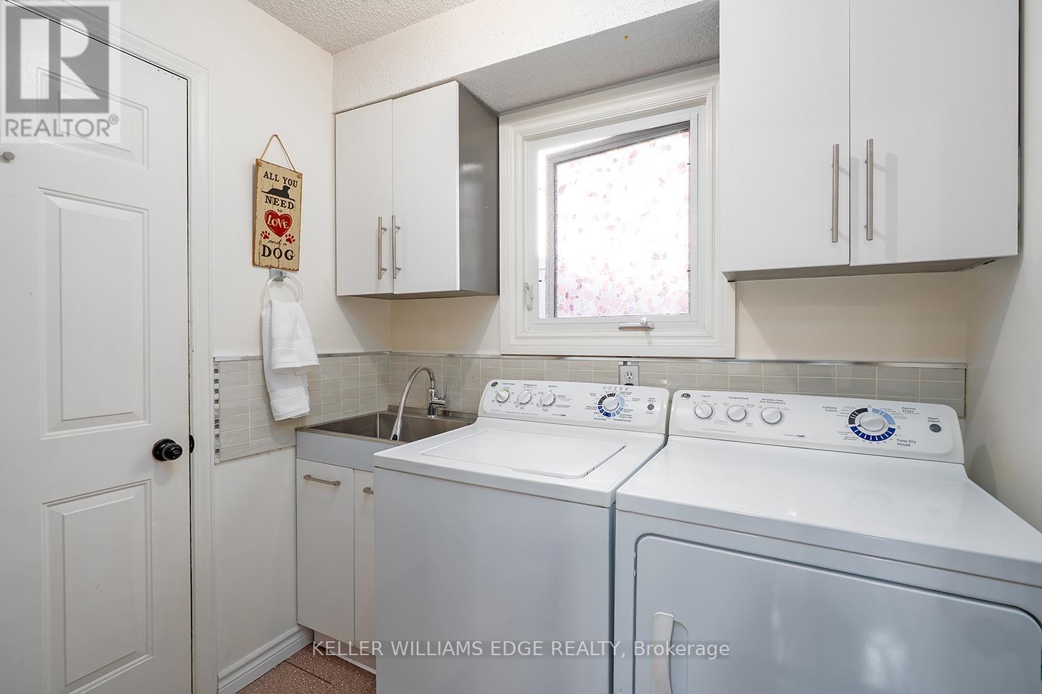 2264 Heidi Avenue, Burlington, Ontario  L7M 3W4 - Photo 21 - W12454392