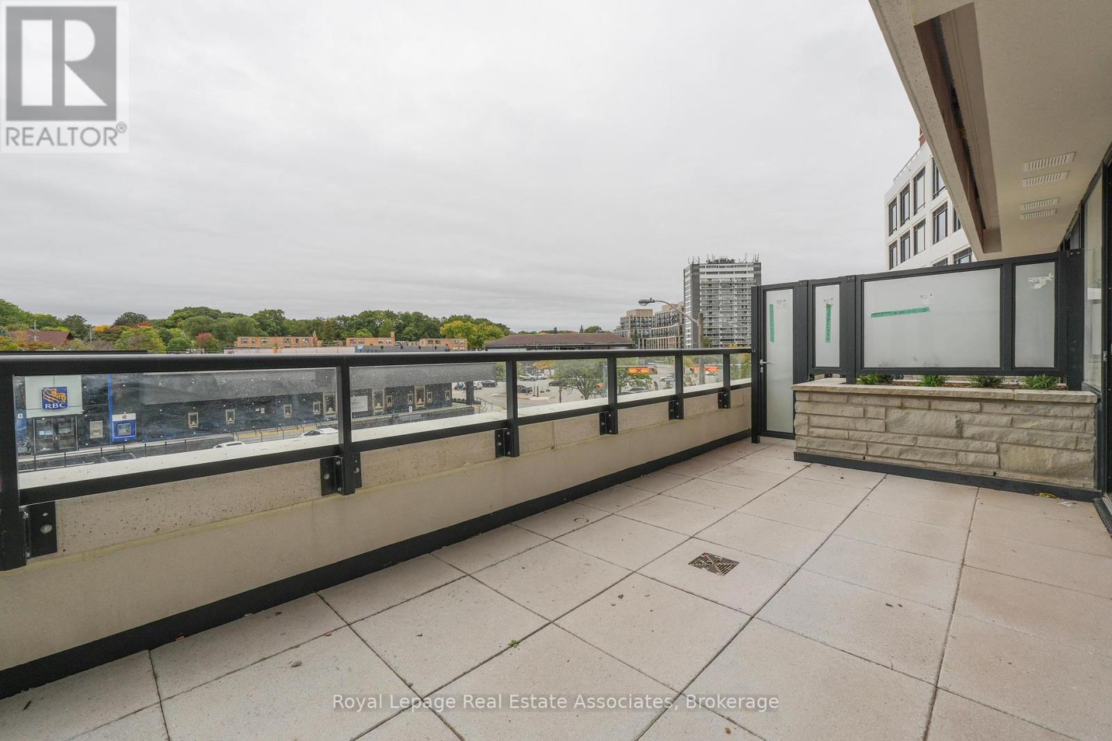 214 - 259 The Kingsway, Toronto, Ontario  M9A 0G2 - Photo 11 - W12454409
