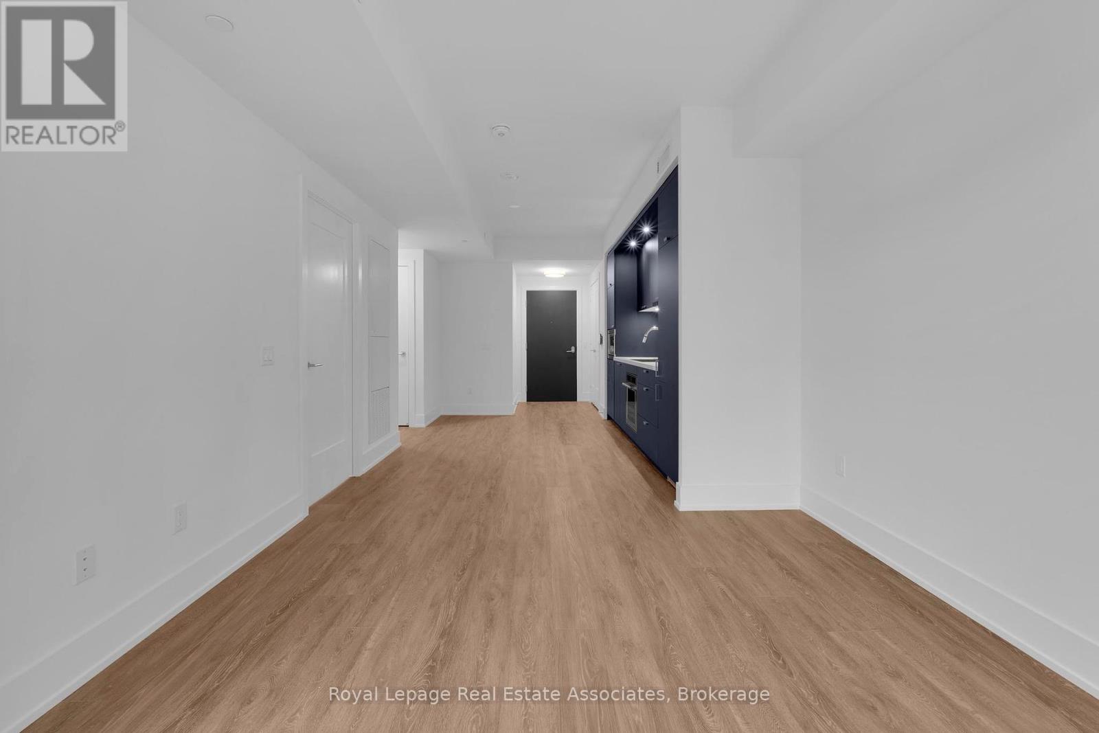 303 - 259 The Kingsway, Toronto, Ontario  M9A 0G2 - Photo 11 - W12454414