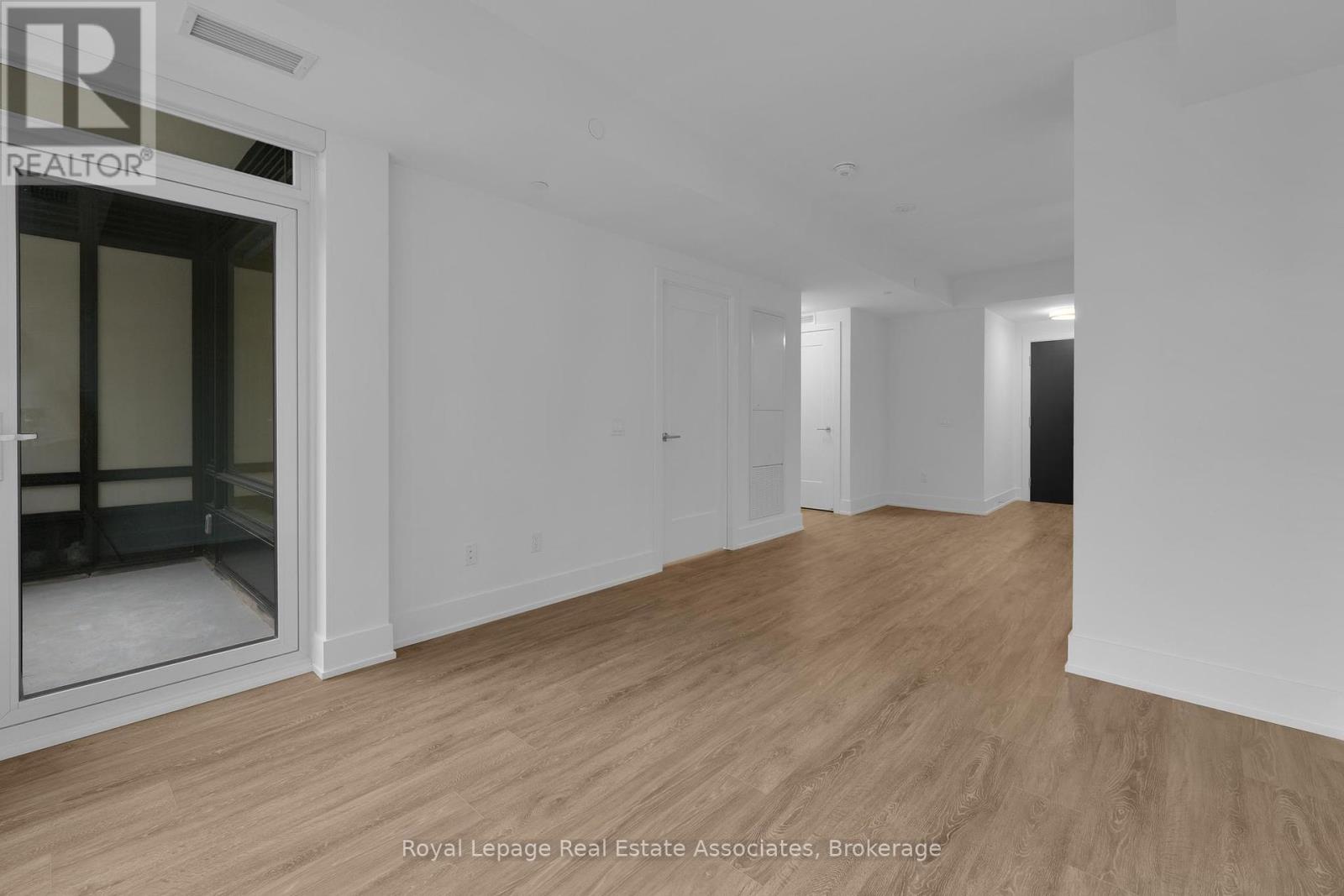 303 - 259 The Kingsway, Toronto, Ontario  M9A 0G2 - Photo 9 - W12454414