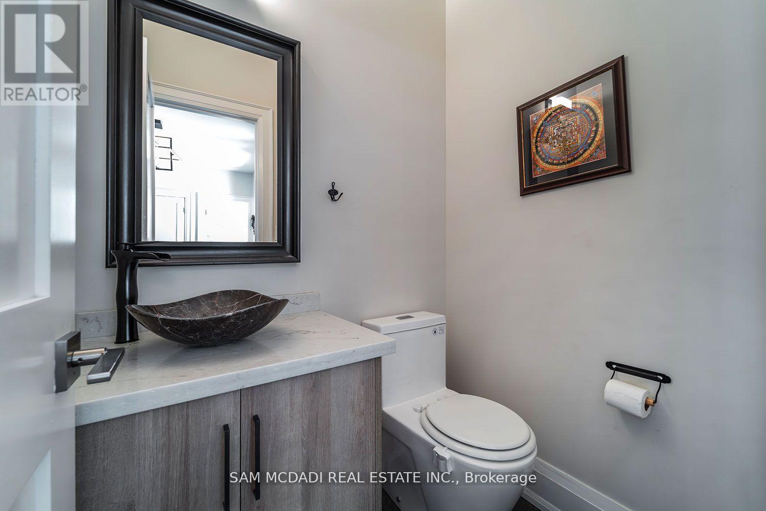 2163 Deyncourt Drive, Burlington, Ontario  L7R 1W2 - Photo 14 - W12454422