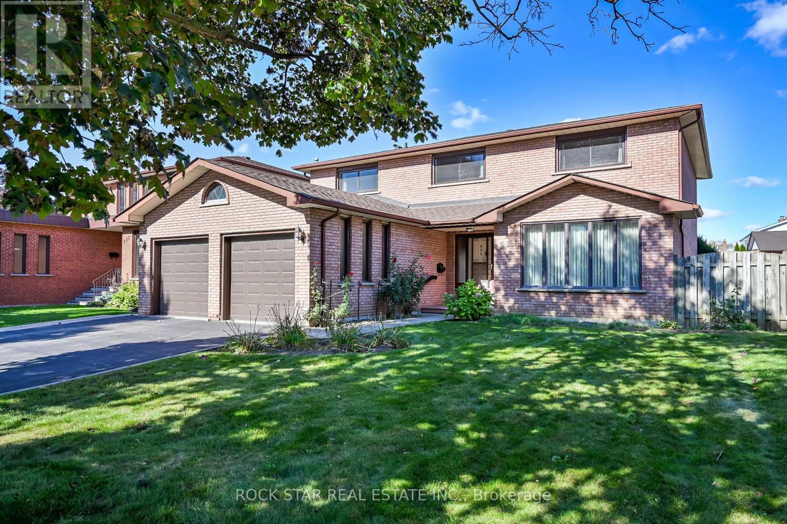 321 CREELMAN ROAD, Mississauga, Ontario