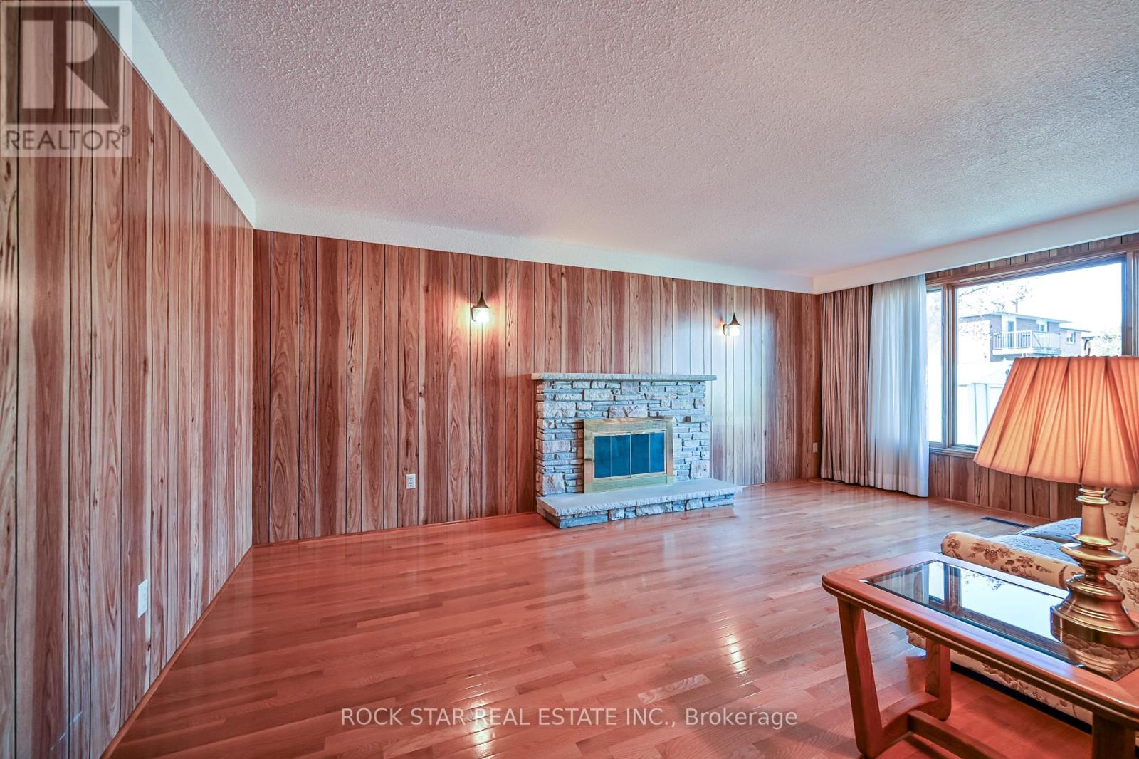 321 Creelman Road, Mississauga, Ontario  L5A 4A6 - Photo 13 - W12454427