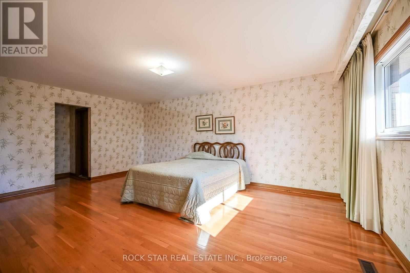 321 Creelman Road, Mississauga, Ontario  L5A 4A6 - Photo 18 - W12454427
