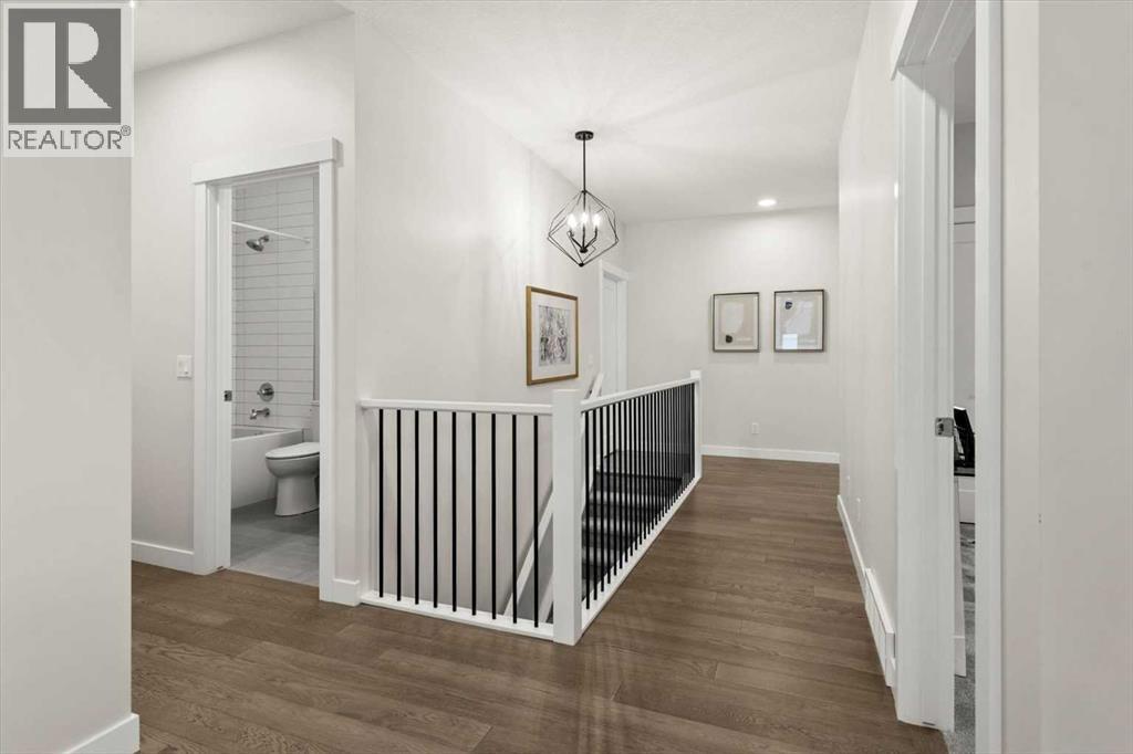 99 Sierra Morena Manor Sw, Calgary, Alberta  T3H 1S9 - Photo 4 - A2263310