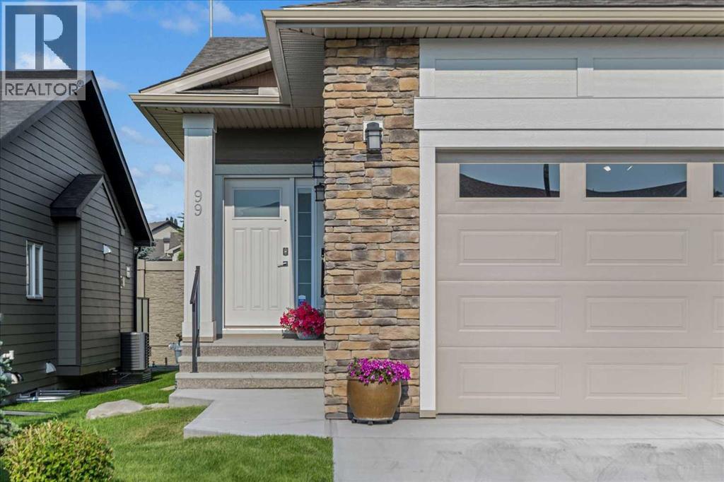 99 Sierra Morena Manor Sw, Calgary, Alberta  T3H 1S9 - Photo 1 - A2263310