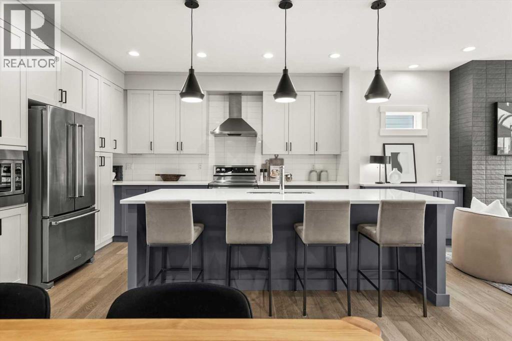 99 Sierra Morena Manor Sw, Calgary, Alberta  T3H 1S9 - Photo 6 - A2263310
