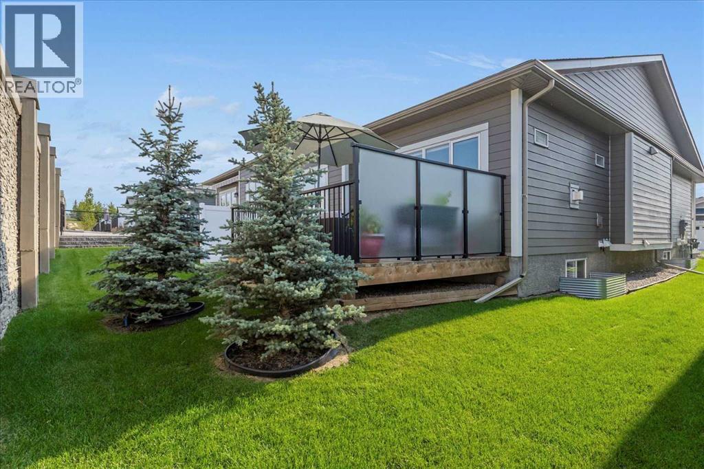 99 Sierra Morena Manor Sw, Calgary, Alberta  T3H 1S9 - Photo 37 - A2263310