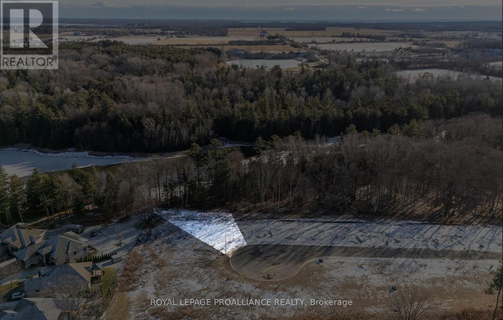 36 Exeter Court, Quinte West, Ontario  K8V 5P4 - Photo 2 - X12454517