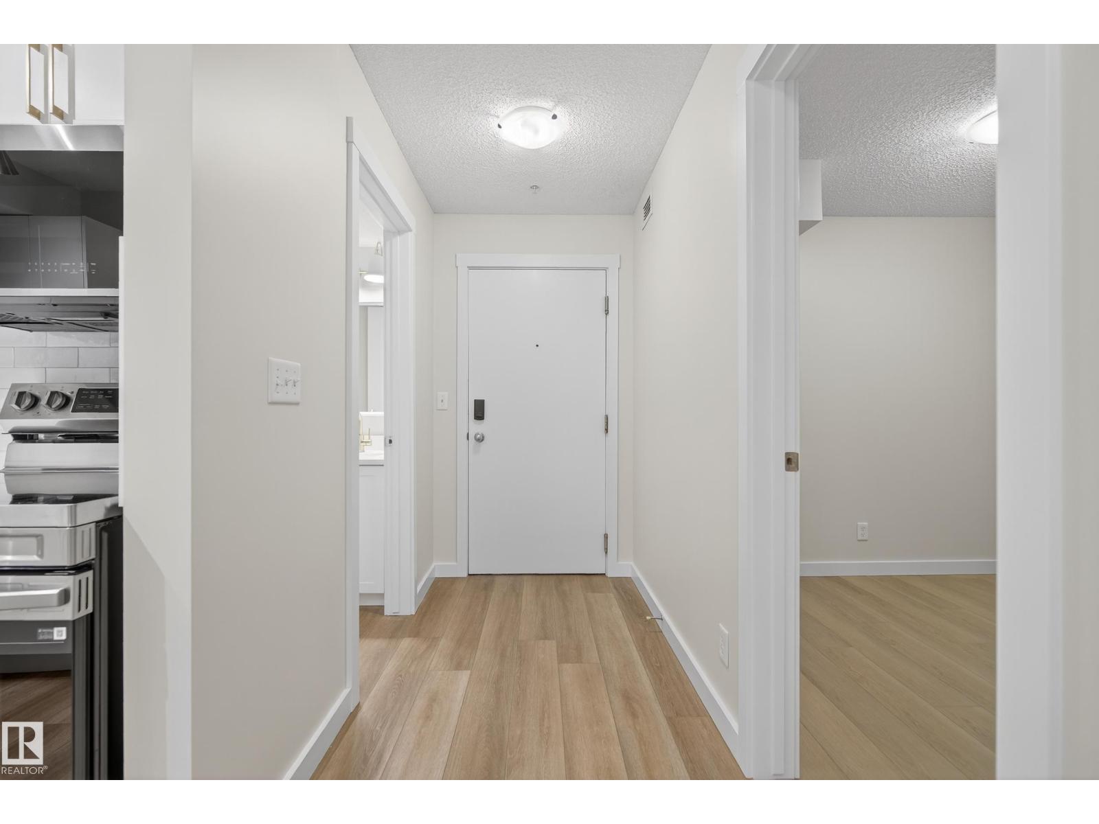 #109 5804 Mullen Pl Nw, Edmonton, Alberta  T6R 0W3 - Photo 2 - E4461482